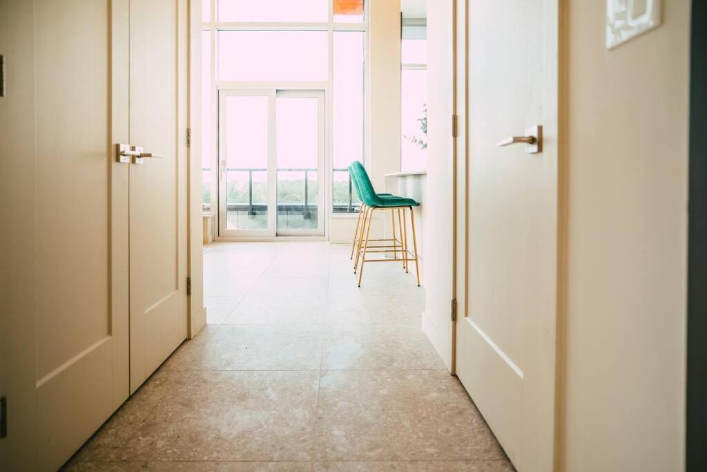 New Luxury 2Br Penthouse Apt In Central Halifax Exteriér fotografie